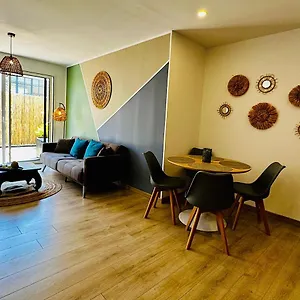  Appartement La Vaihere En Camargue, L'hibiscus Et Le Magnolia